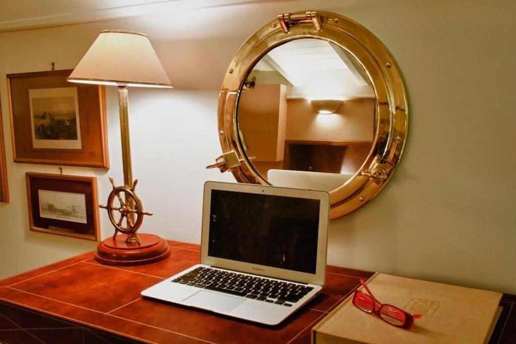 Acropolis Luxury House Apartment เอเธนส์ ภายนอก รูปภาพ